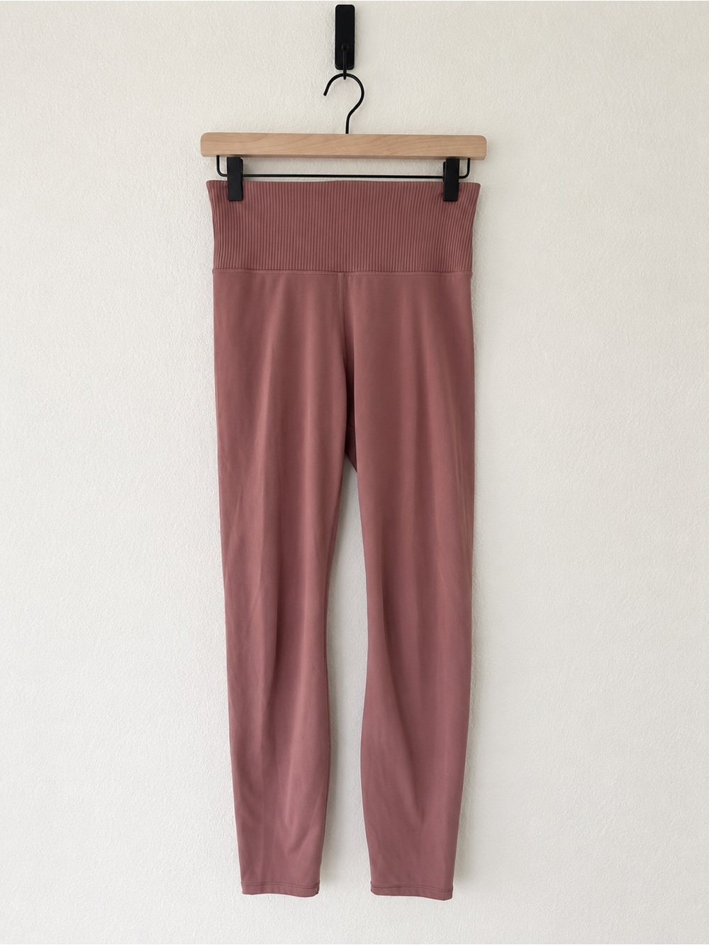 Vuori Rib Studio High Rise 7/8 Leggings Marsala Women’s M VW428